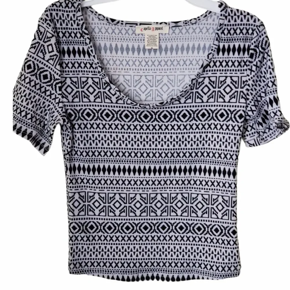 New Black And White Geometric Design Short Sleeve Top Small - Picture 5 of 6